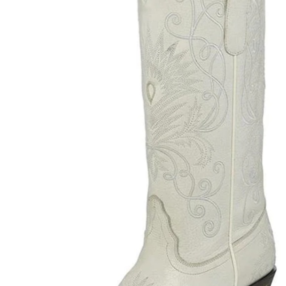 Wedding boots - Picture 2 of 5